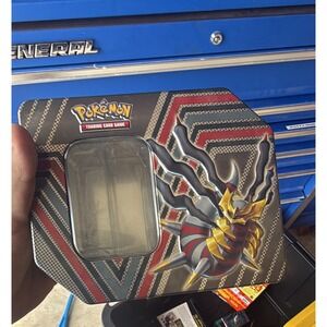 Pokémon TCG Platinum Giratina Tin